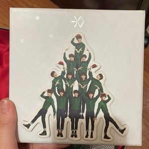 Exo Miracle in December album